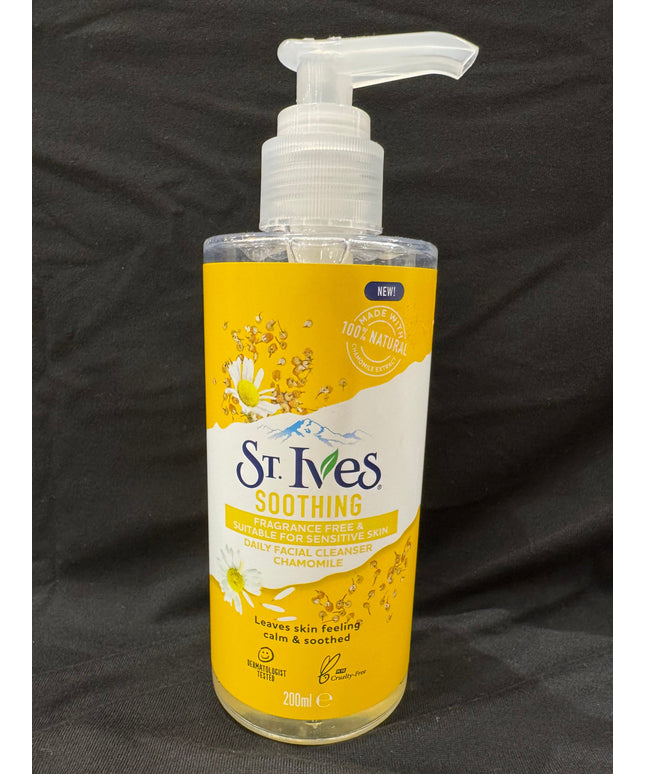 ST.Ives Soothing care daily facial cleanser Chamomile 200ml