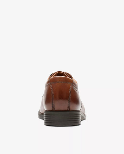 Clarks Men's Tyden Cap Oxford Shoe