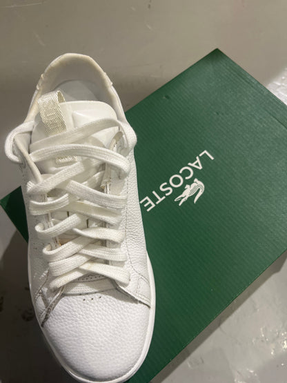 Lacoste Women'S Carnaby Evo Tumbled Leather White Sneakers