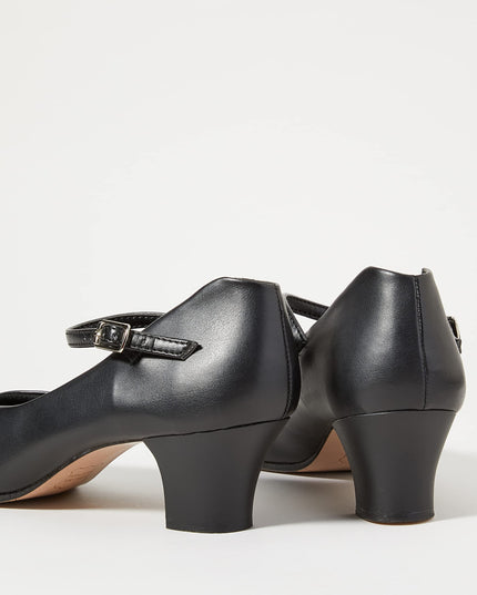 Capezio GIRL 650 Student Footlight Character Shoe