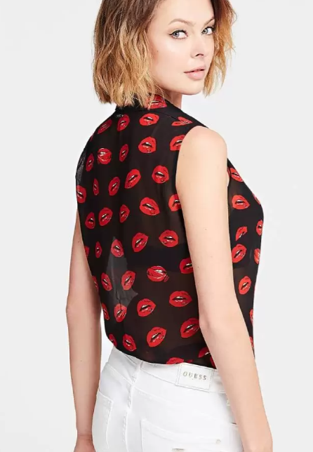 Guess Women'S Red Lips Print Sleeveless Shirt – Black