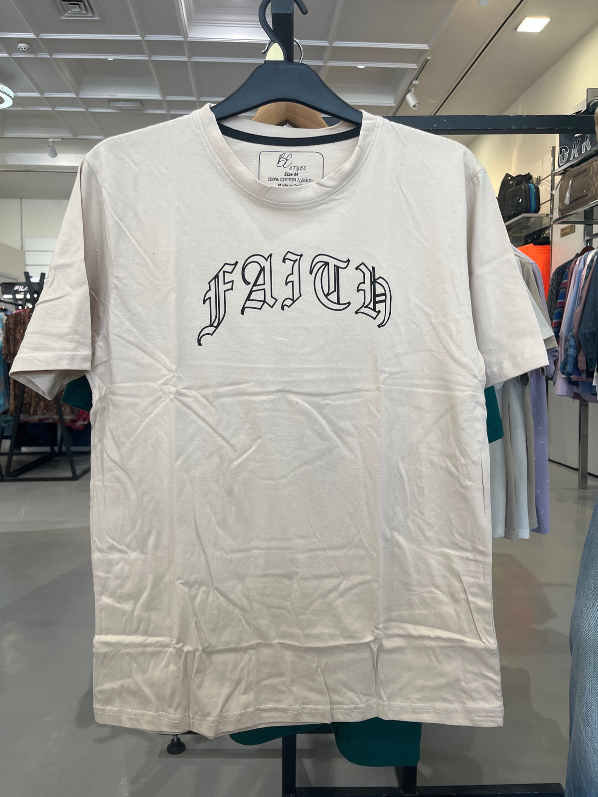 Bs Style Men'S Off-White "Faith" Gothic Graphic Oversized T-Shirt