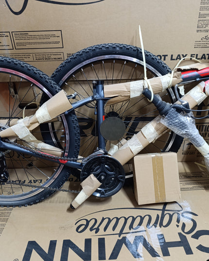 Reid Men's MTB Mountain Bike Black/Red, Small-Missing parts saddle seat-- open box