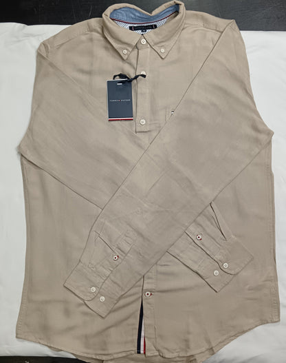 Tommy Hilfiger Men'S Beige Button-Up Shirt – Classic And Stylish