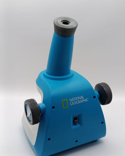 NATIONAL GEOGRAPHIC Microscope for Kids - Science Kit with an Easy-to-Use Kids Microscope, Up to 400x Zoom, Blank and Prepared Slides, Rock & Mineral Specimens, STEM Project Toy (Amazon Exclusive)