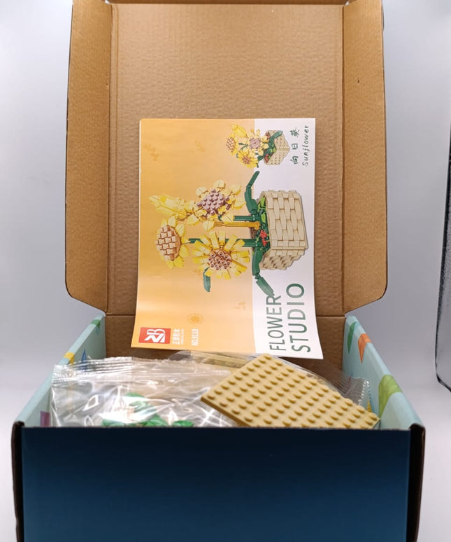 SATHIBI Flowers Building Set for Adults, Flower Sunflower Collection Home Decor Display, Creative Toy Gift for Boys Girls 6+ (550 PCS)
