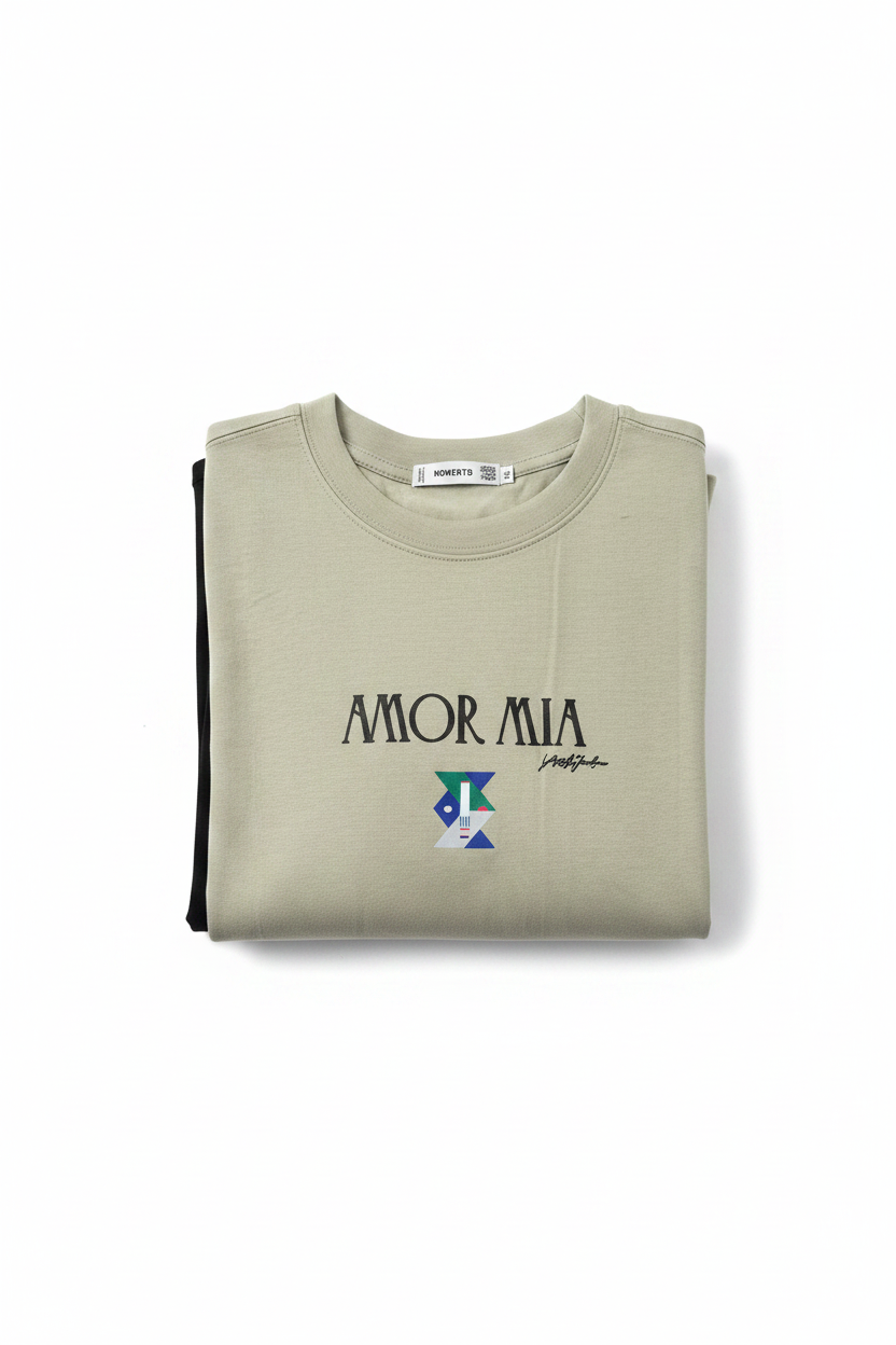 Amor Mia T-Shirt Folded
