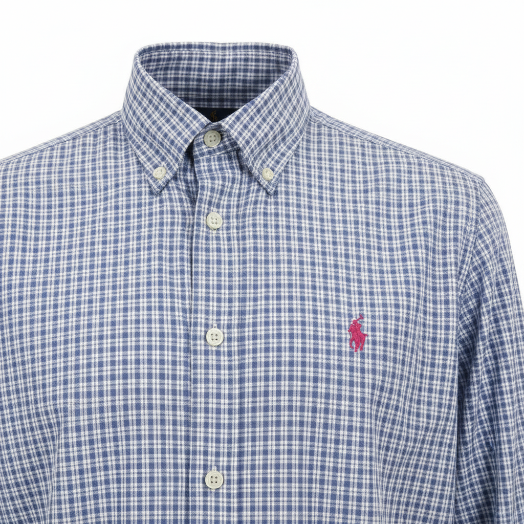 Detail shot - Blue plaid shirt