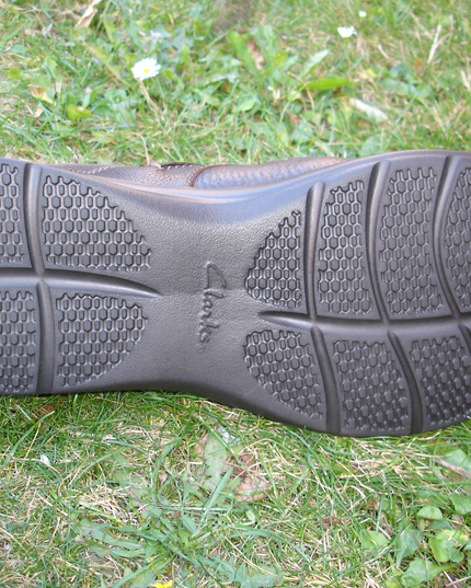 Clarks Cotrell Walk Men’s Oxford Flats – Brown dark Leather Casual Dress Shoes with Cushion Comfort