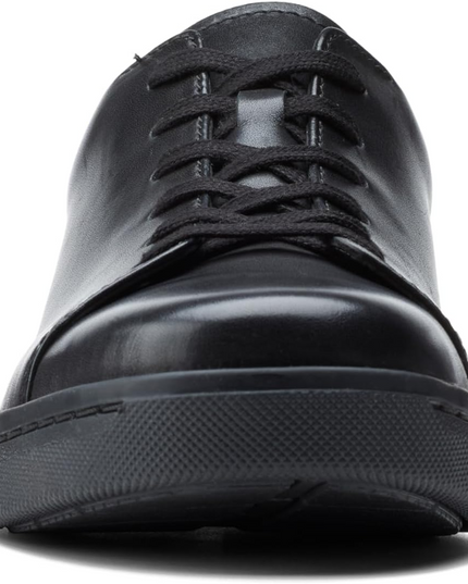 Clarks Men's Kitna Lo Casual Leather Sneakers – Lightweight & Comfortable Everyday Shoe