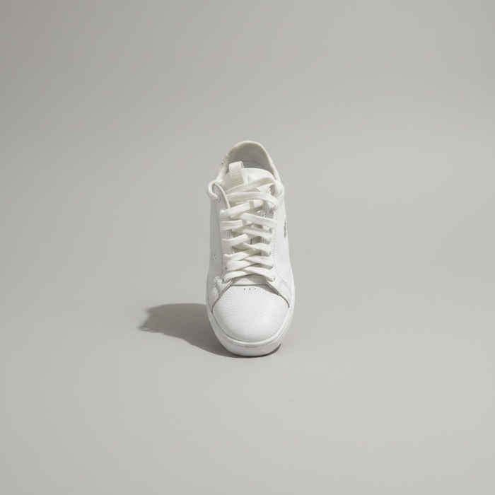 Clearance of Lacoste Sneakers – Women's Carnaby Evo Tumbled Leather