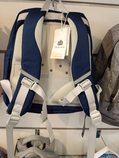 Skyeare Geometric Backpack – Navy & White