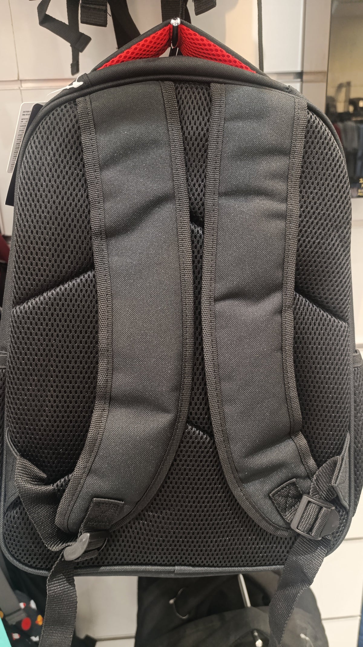 Avengers Print Backpack With Adjustable Shoulder Straps And Zip Closure
