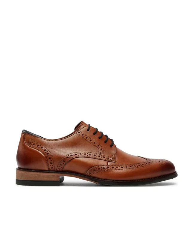 CLARKS SHOSE Men's Brown Leather Wingtip Oxford Dress Shoes – Classic Brogue Style by Clarks
