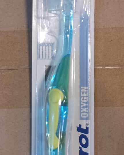 Pierrot Oxygens Medium Medio Toothbrush – Available in Blue-Yellow, Blue-Green & Blue-Pink