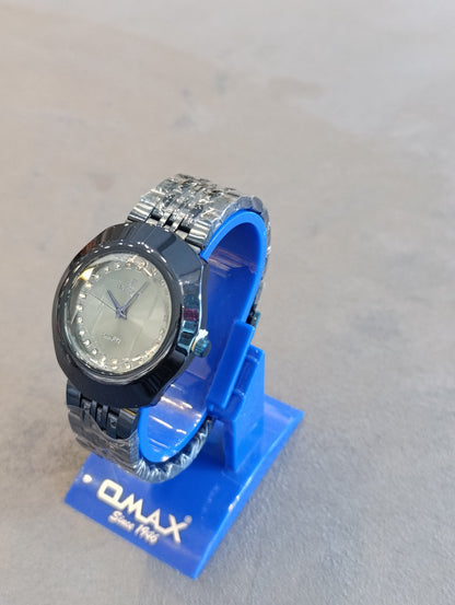 Unique Quartz Women'S Watch – Navy Blue Case With Crystal Bezel & Silver Bracelet