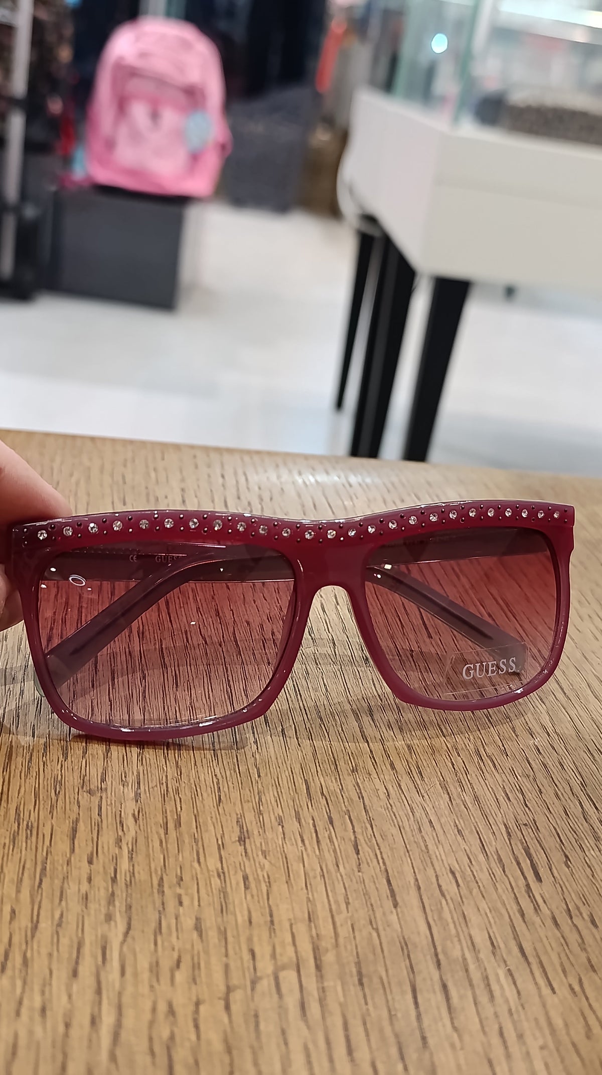 Guess Women Gu6300 Square Sunglasses, Burgundy Mint
