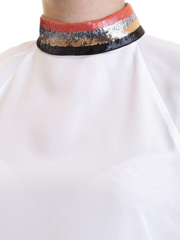 Emporio Armani
Sequined Collar Silk Blouse