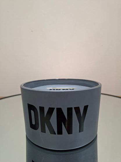 DKNY Frost Scented Candle, Grey (224DCD7A)