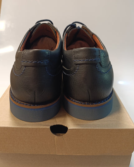 Clarks Dezmin Cap Men's Leather Dress Shoes – Classic Cap Toe Oxford Style