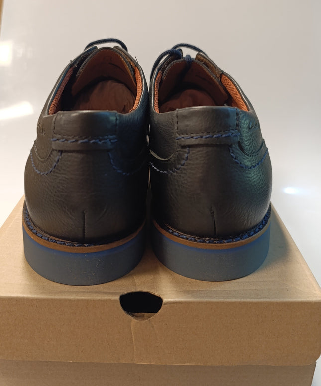 Clarks Dezmin Cap Men's Leather Dress Shoes – Classic Cap Toe Oxford Style
