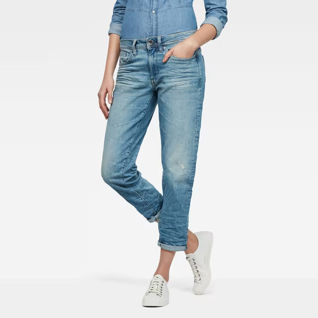 G-Star Raw Lyse light blue boyfriend jeans with rolled hems on model, front view