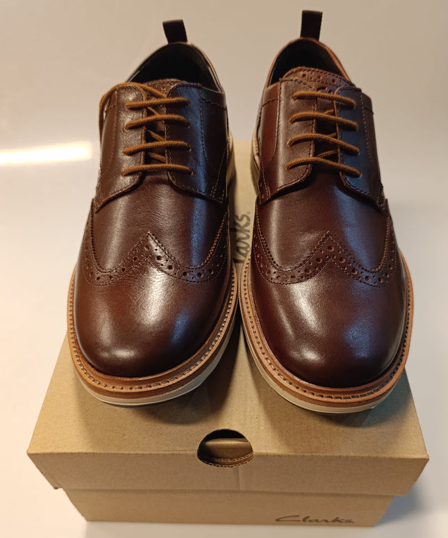 Clarks Men’s Leather Shoes – Classic Comfort Dress & Casual Footwear