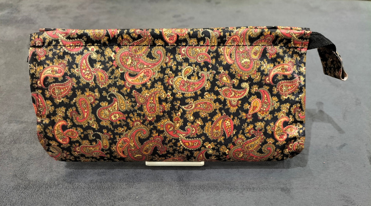 Zippered Cosmetic Bag With Traditional Paisley Pattern