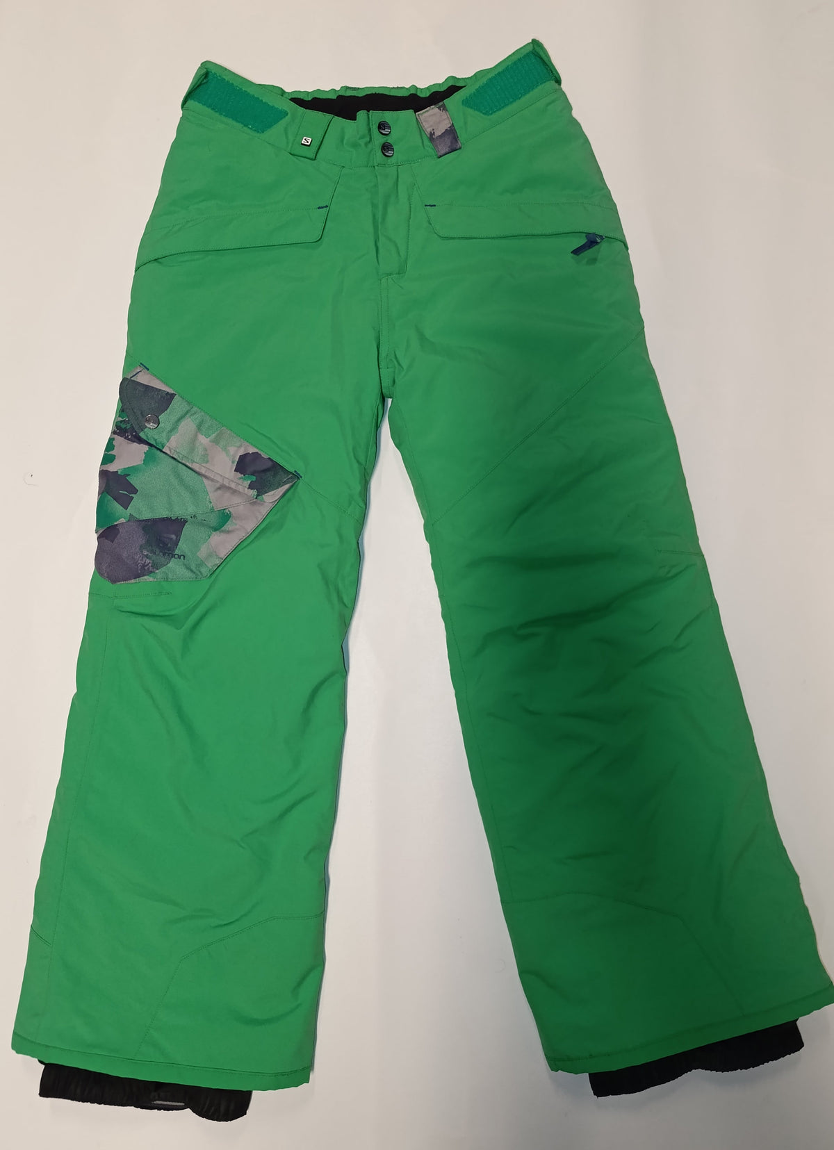 Salomon youth green snowboard ski pants, front