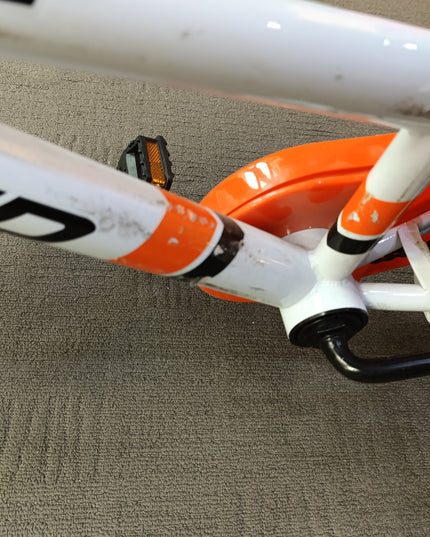 Roid Pioneer 16-inch Boys' Bike - White/Orange /Missing seat