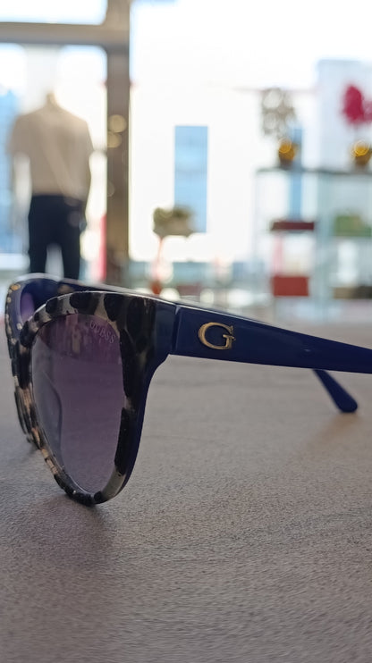 Guess Gu7430 92B Sunglasses – Leopard Print / Blue Purple Gradient
