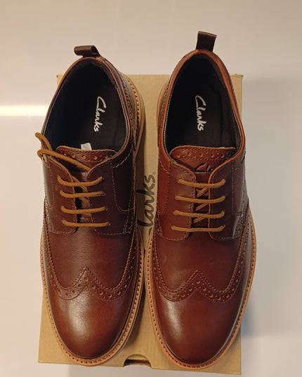 Clarks Men’s Leather Shoes – Classic Comfort Dress & Casual Footwear
