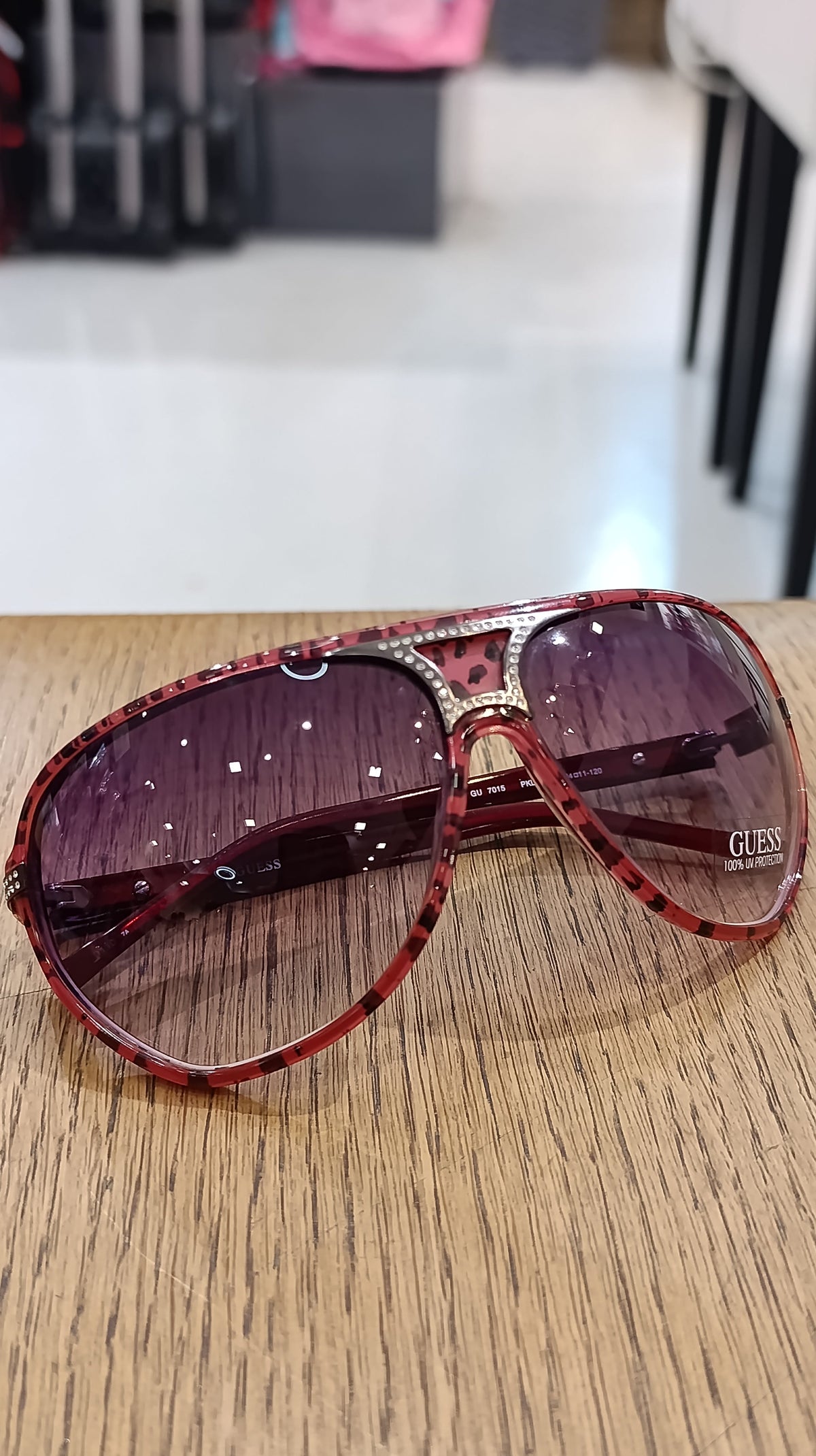 Guess Women Gu 7015 Aviator Sunglasses, Red Leopard