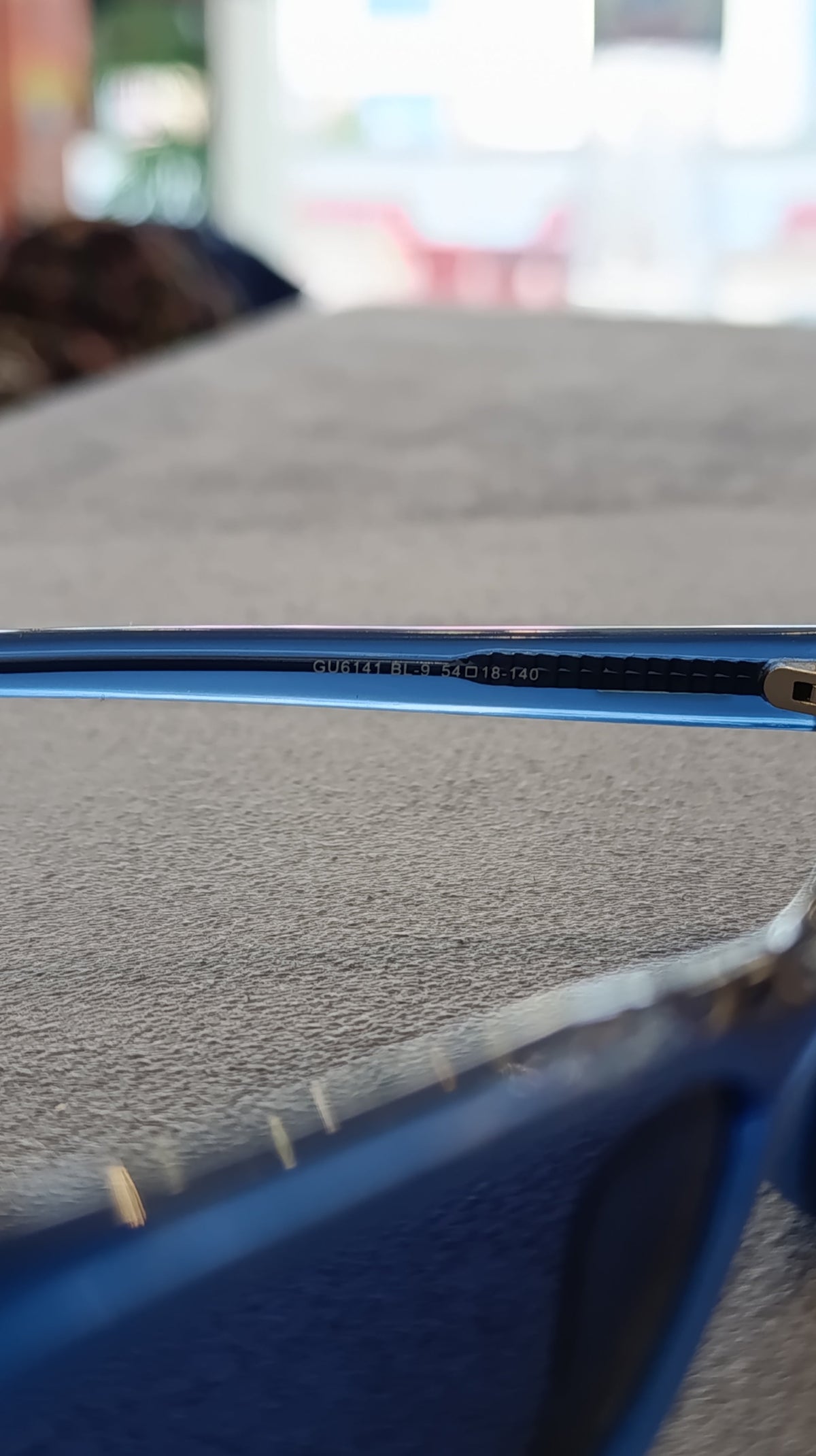 Guess Gu6141 Bl-9 Sunglasses – Crystal Blue / Dark Blue