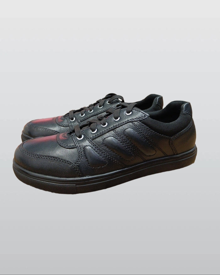 Clearance of AM Shoe Company Sneakers – Men’s Casual