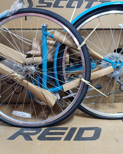 Reid Bike Classic 7 Speed / Small-- open box missing saet / missing basket / missing back seat