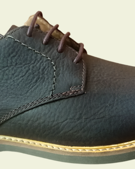 Clarks Men’s Black Leather Derby Shoes – Classic Lace‑Up Formal Footwear with Durable Comfort