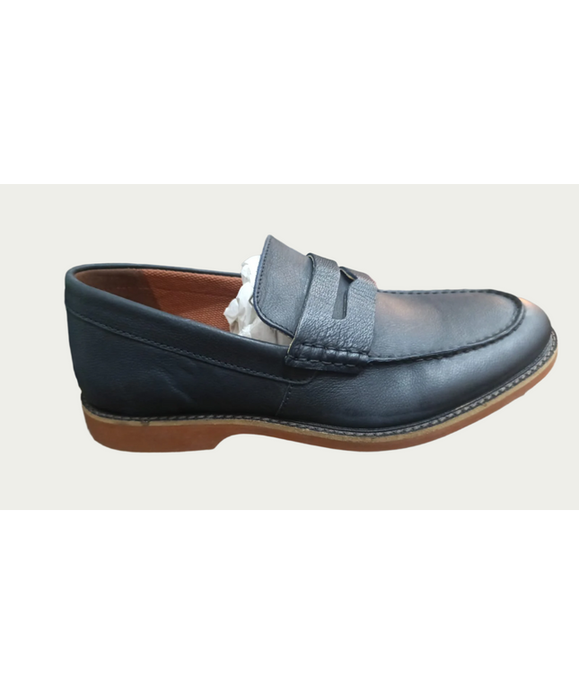 Clarks Men’s Black Leather Penny Loafers – Classic Slip‑On Dress Shoes with Comfort Sole