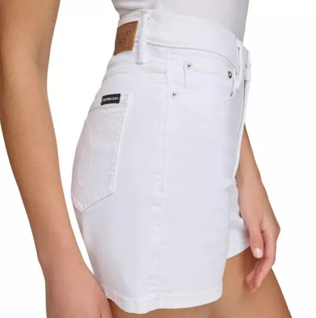 SIZE 31 - Calvin Klein Jeans Women's 5 Pockets Short, Color: White